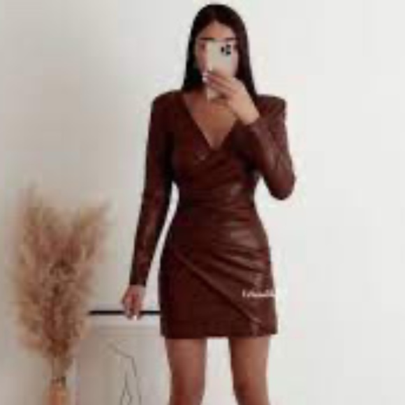 NWT ZARA WRAP LOOK FAUX LEATHER DRESS XS BLOGGER FAVE - Picture 7 of 8